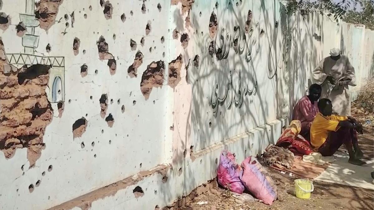 சூடான் வான்தாக்குதலில் 54 பேர் உயிரிழப்பு: ராணுவம் மீது குற்றச்சாட்டு!