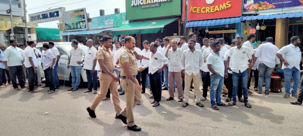 திருவனந்தபுரம் செல்ல ஓட்டுநர்கள் கண்டனம்..,