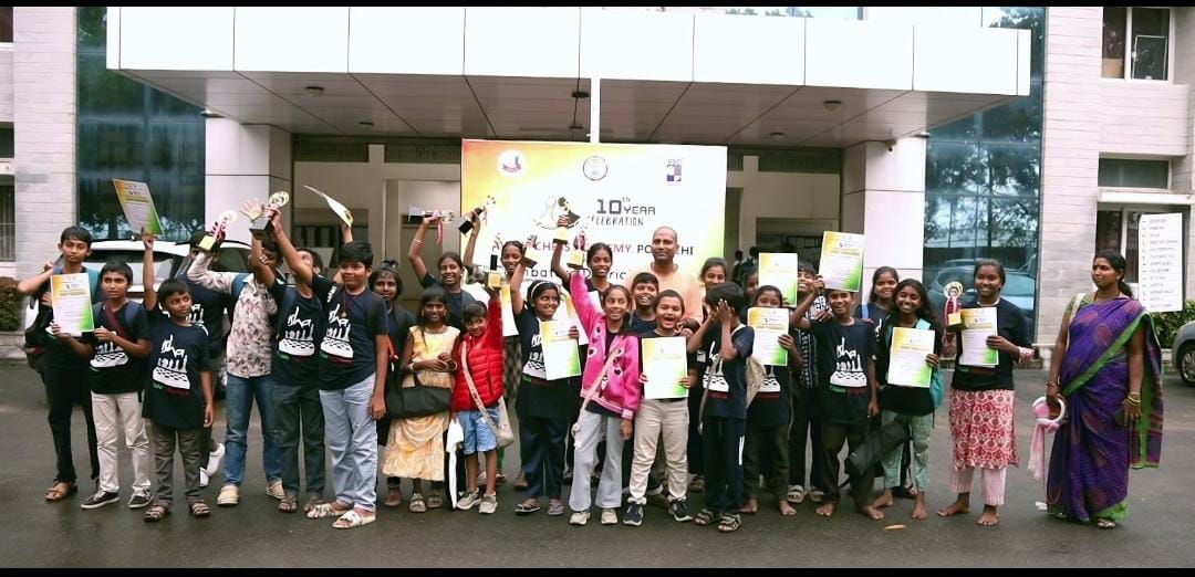 மாவட்ட அளவிலான செஸ் போட்டியில் வென்று அசத்தல்..,