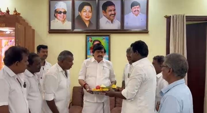 கும்பாபிஷேக விழாவிற்கு ரூ20ஆயிரம் நிதியுதவி வழங்கிய கே. டி. ஆர்..,