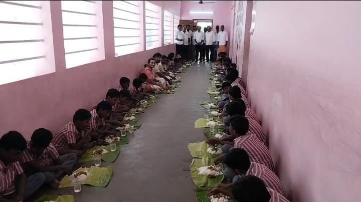 டிடிவி தினகரன் பிறந்த நாளை முன்னிட்டு அசைவ உணவு..,