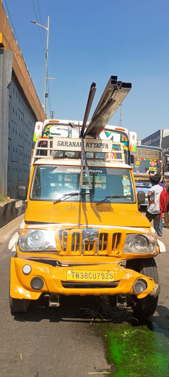 அதிர்ஷ்டவசமாக உயிர் தப்பிய பயணிகள்..,