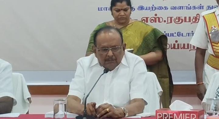 ஆட்சியர் அலுவலக கூட்டரங்கில் அனைத்துத் துறை அலுவலர்கள் ஆய்வு கூட்டம்..,