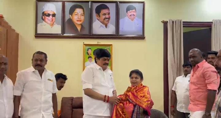 கே. டி. ஆர் இல்லத்தில் மரியாதை நிமித்தமாக சந்தித்த திலகபாமா..,