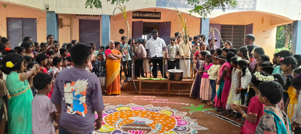 அக்கச்சிப்பட்டி நடுநிலைப் பள்ளியில் சமத்துவப் பொங்கல் விழா..,