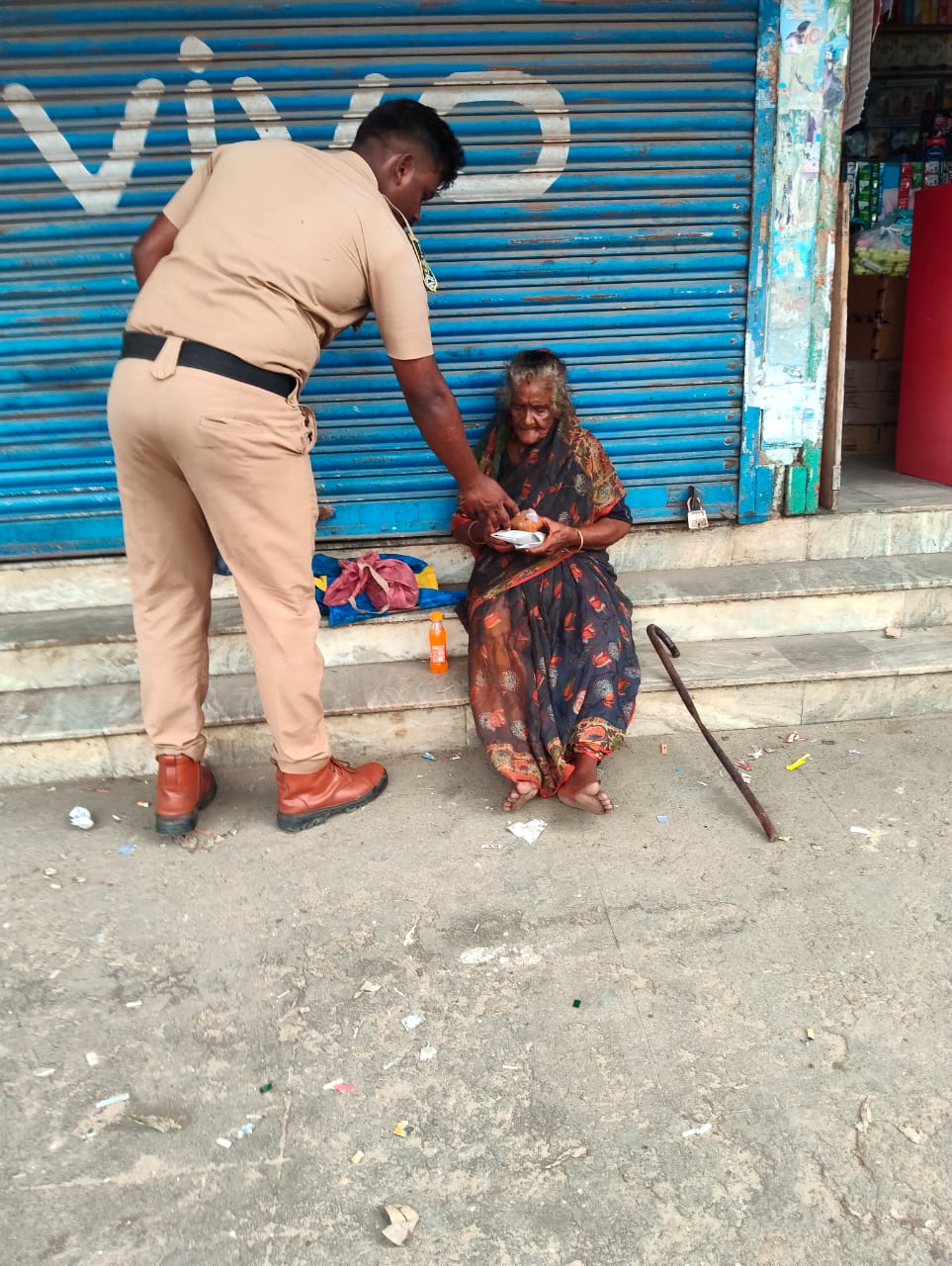 மாநில அளவில் சிறந்த சமூக சேவைக்கான விருது..