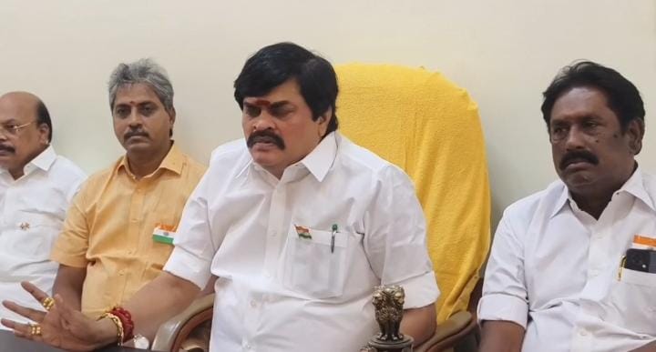 நிர்வாகிகள் ஆலோசனைக் கூட்டத்தில் பேசிய கே.டி.ஆர்..,