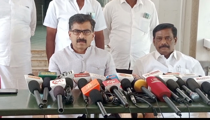 செய்தியாளர்களிடம் பேசிய துரை வைகோ..,