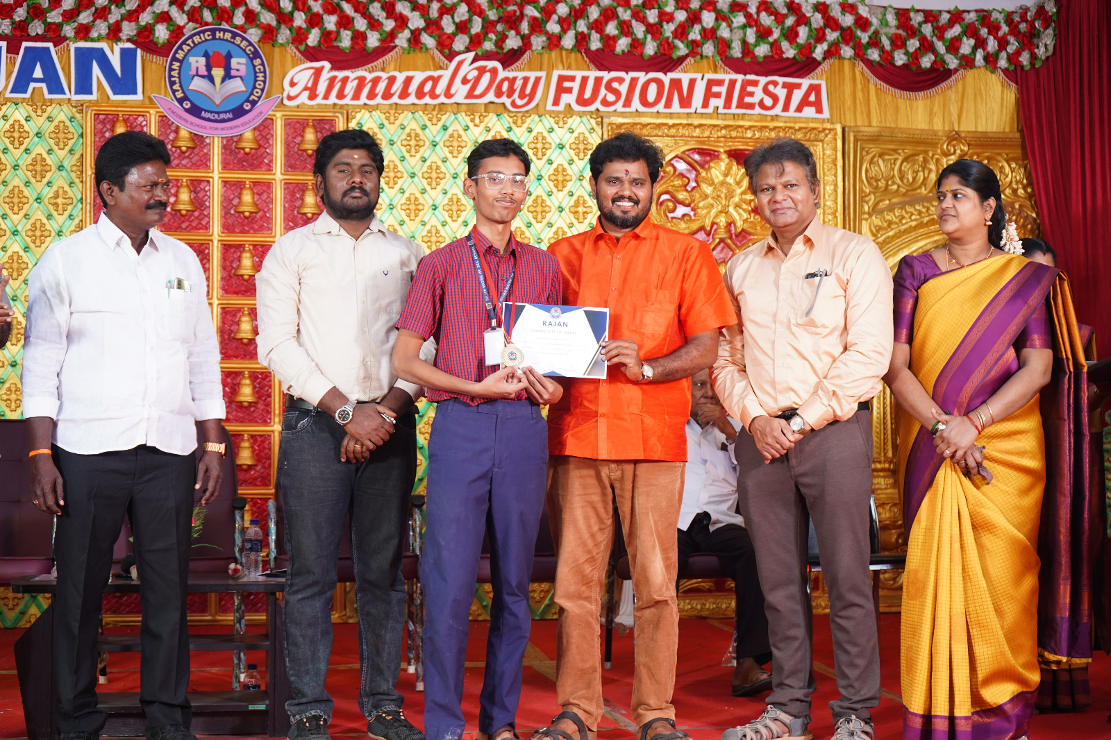 ஊக்கம் கொடுத்து வளர்க்கும் பிள்ளைகளே வாழ்வில் வெற்றி பெறுகிறார்கள்..,