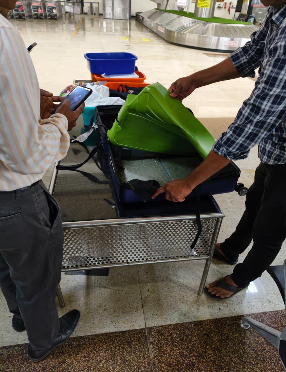 வாலிபரிடம் 9கிலோ ஹைட்ரோபோனிக் கஞ்சா பறிமுதல்..,