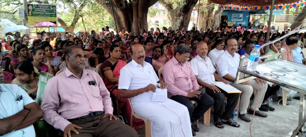 அரசு பள்ளிகளில் 7.5% இட ஒதுக்கீடு கொண்டு வர வேண்டும் என ஆசிரியர்கள் பட்டினிப் போராட்டம்..,