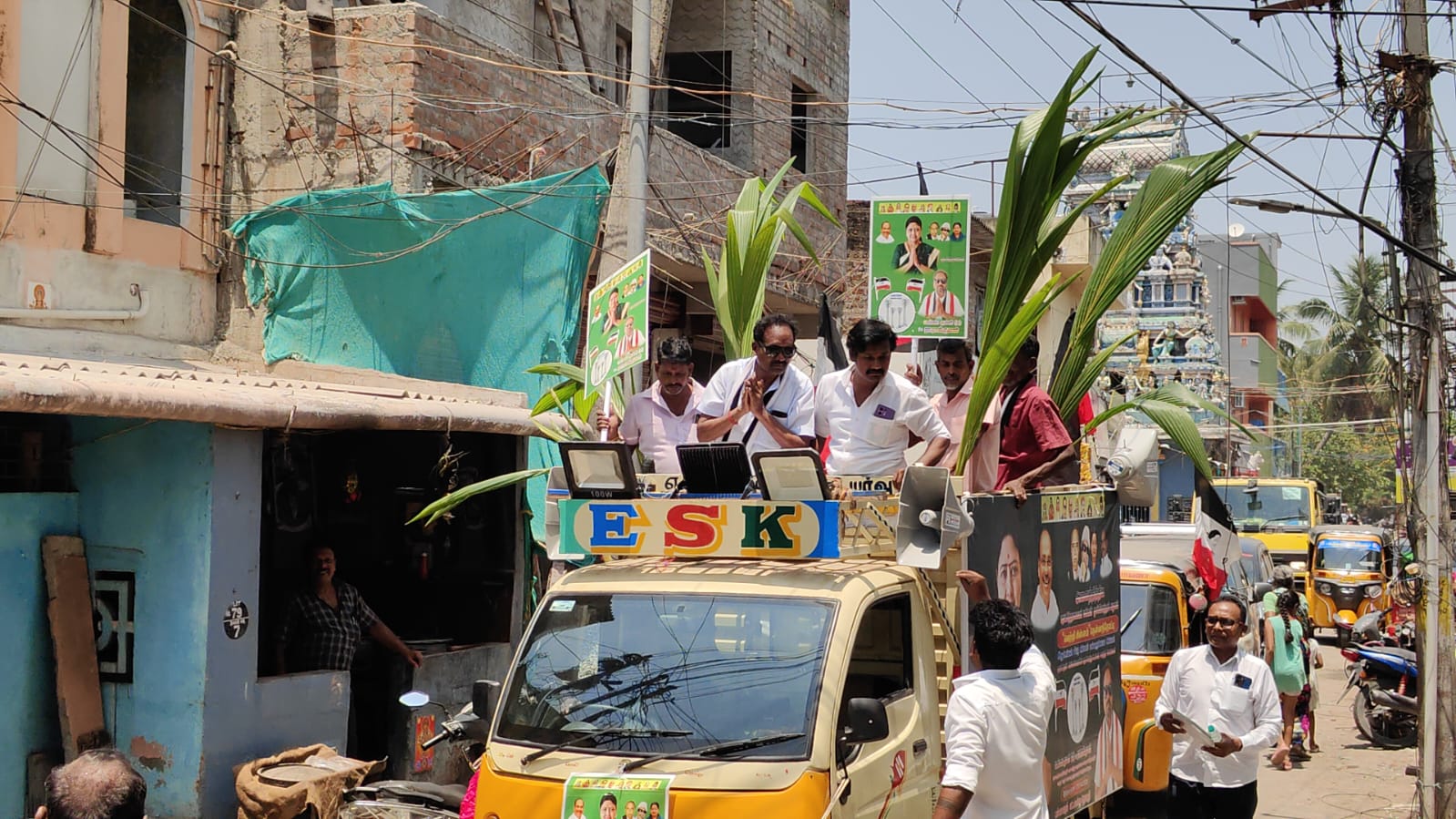 பல்லாவரம் தொகுதியில் வீதி வீதியாக வாக்கு சேகரித்த படப்பை குமார் – மக்கள் உற்சாக வரவேற்பு..,