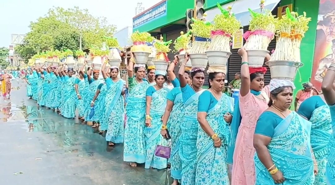 ஸ்ரீ முத்துமாரியம்மன் கோவிலில் முளைப்பாரி எடுப்பு திருவிழா..,