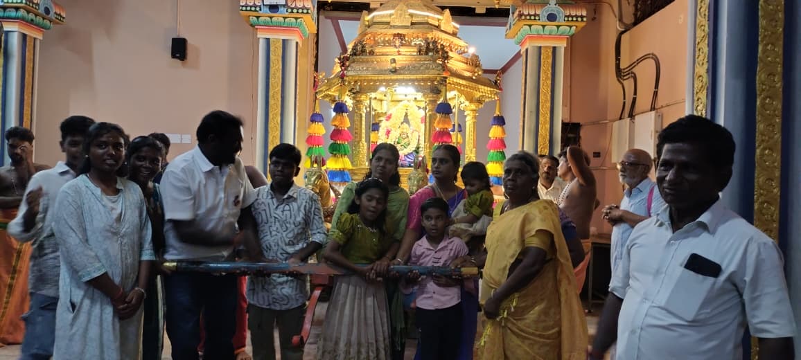 த. வெ. க ஆட்சி அமைந்ததையொட்டி சிறுவாச்சூர் மதுரகாளியம்மன் கோவிலில் தங்க தேரோட்டம்..,