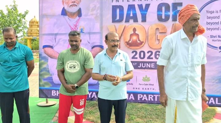 அமைச்சர் ஜி என் எஸ் ராஜசேகரன் பங்கேற்ற யோகா பயிற்சி..,