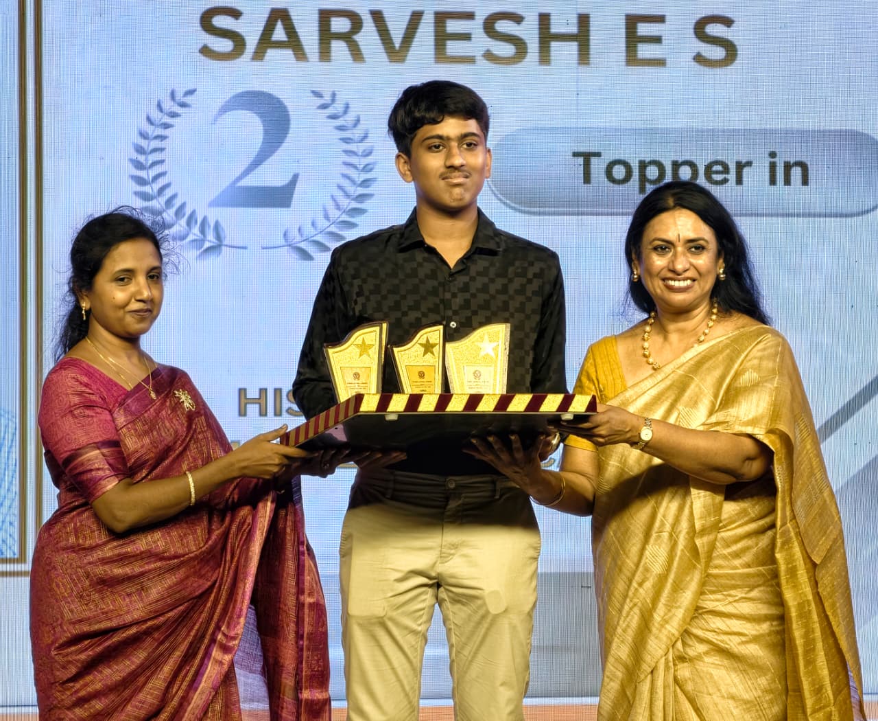 கோவை ஸ்டேன்ஸ் மேல்நிலைப் பள்ளியின் பரிசளிப்பு விழா..,
